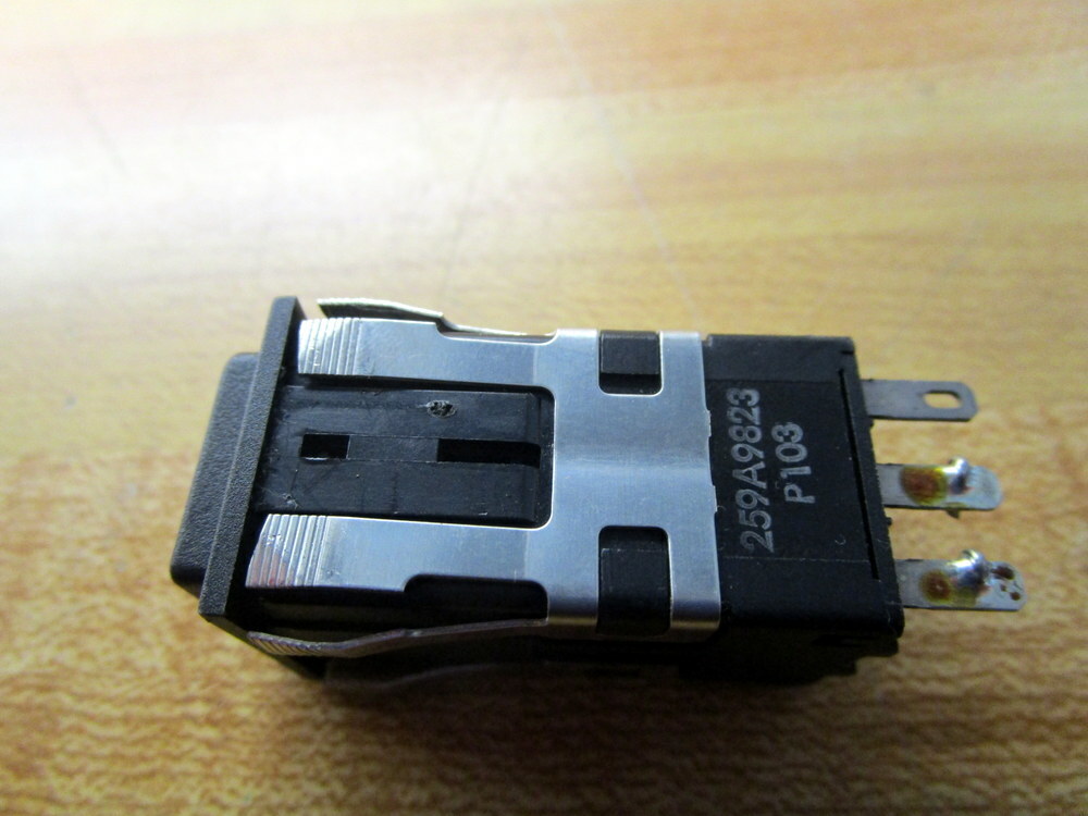 Micro Switch 259A9823P103 Honeywell Lock Switch W/O Keys (Pack of 2)