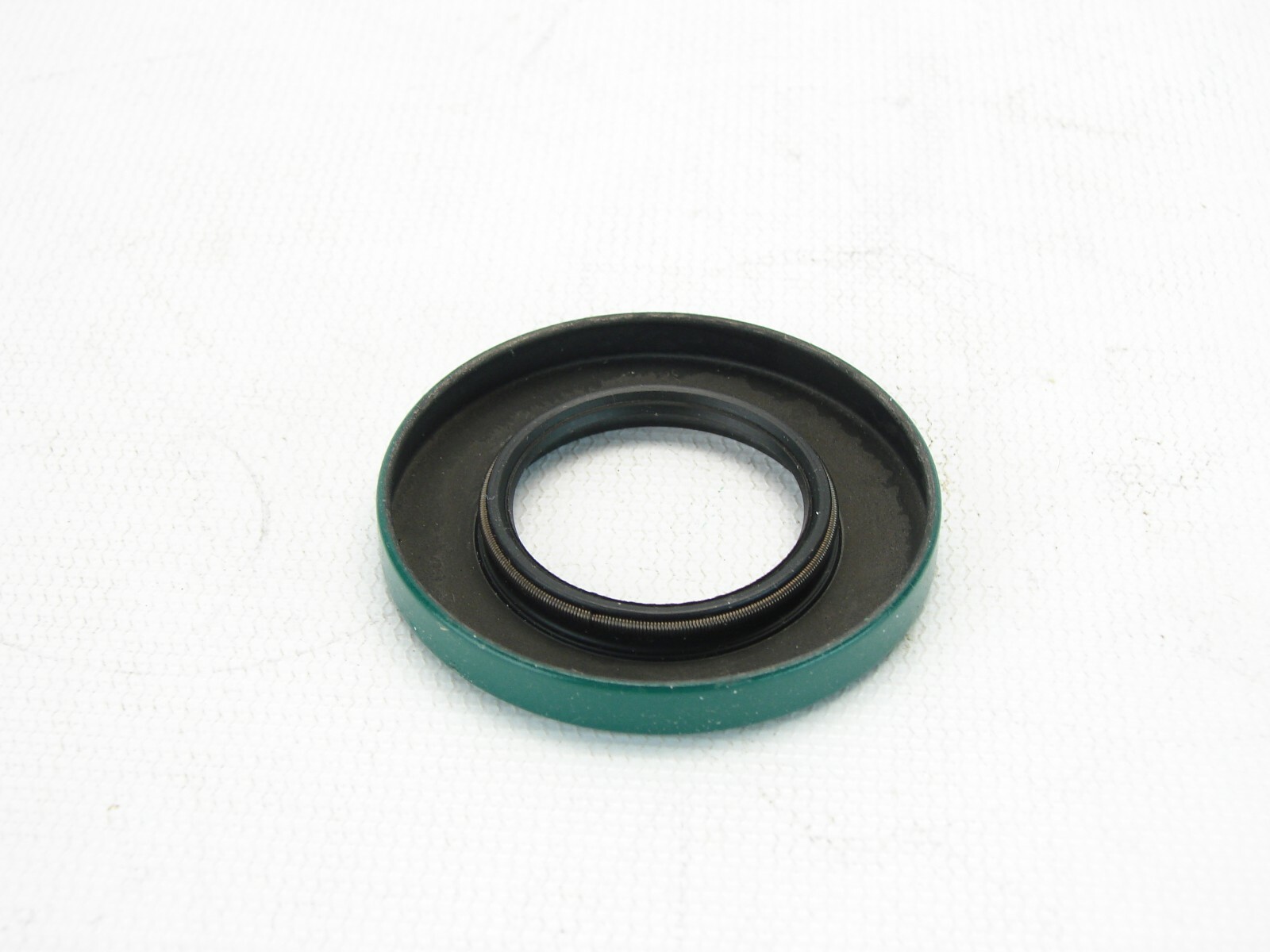 NEW CHICAGO RAWHIDE CR 11299 OIL SEAL (T87)