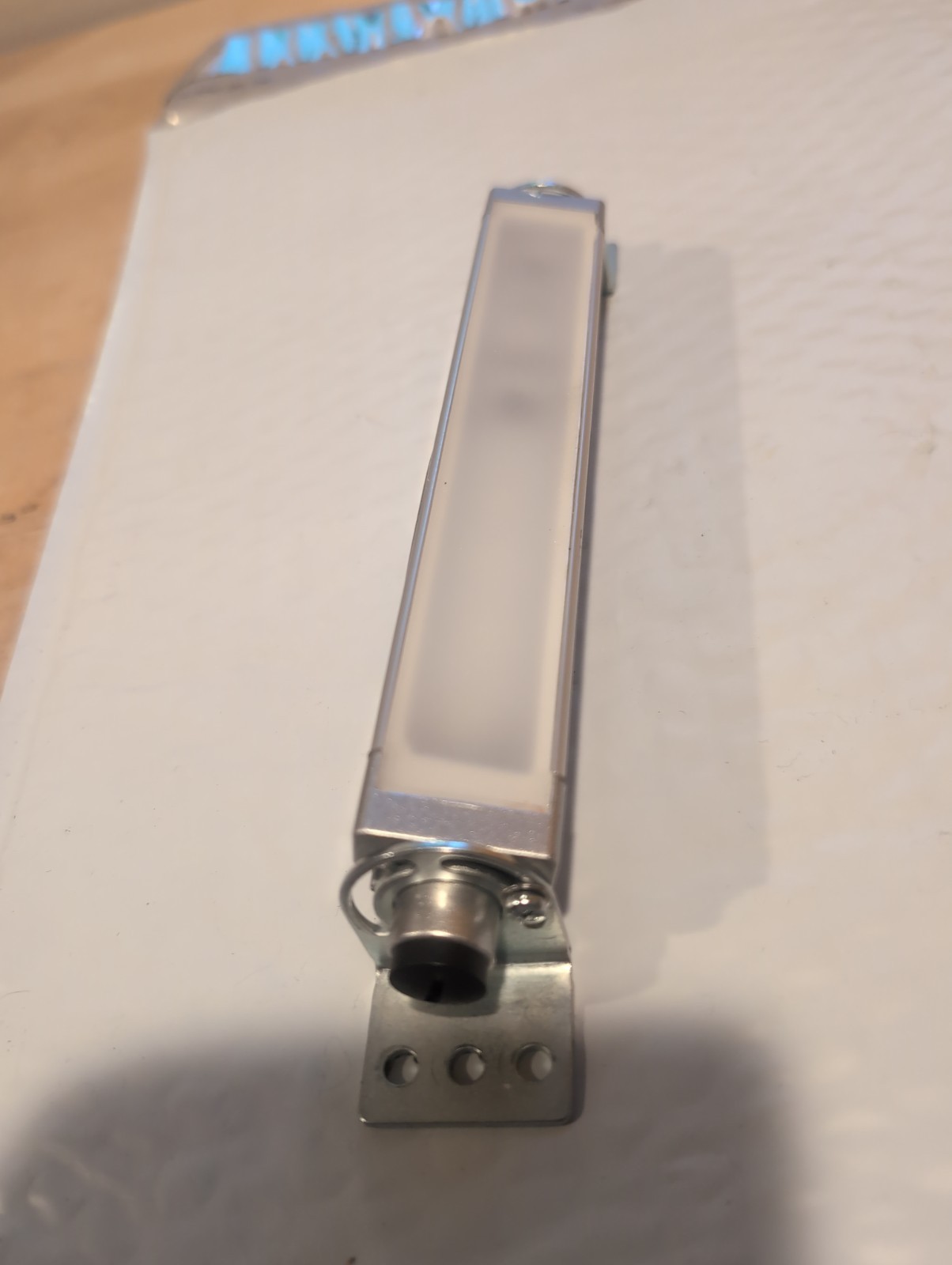 Banner WLS28-2CW145DSQ LED Work Light Strip 12-30Vdc 0.4A Max 4.8W