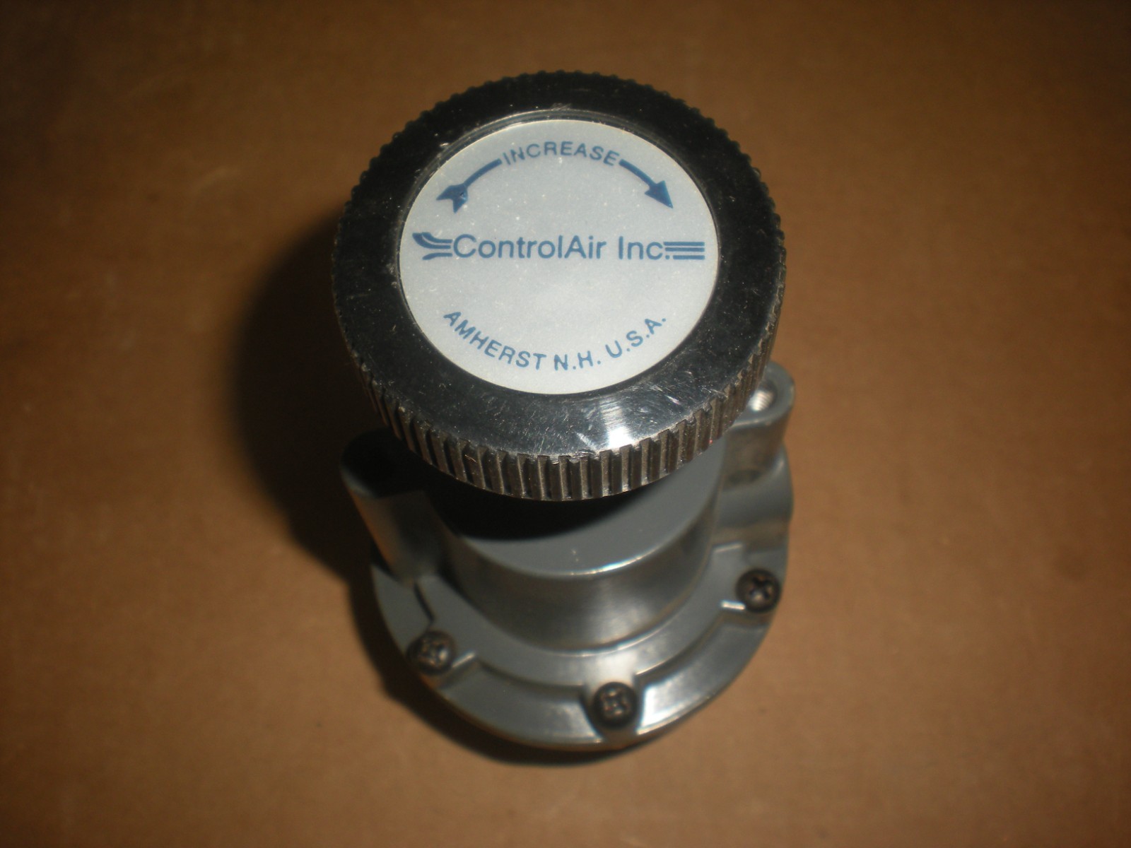 Control Air Inc. 700 – Air Pressure Regulator – 1/4″NPT – 0-15PSI – NNB