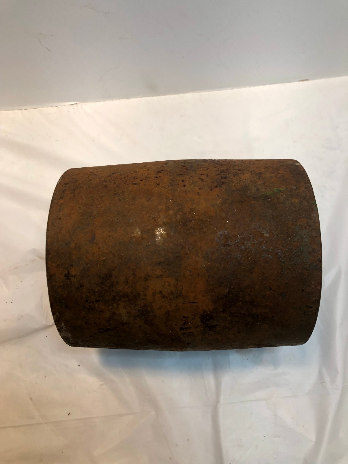 Vintage Flat Pulley Tractor Green Steel Engine – Oliver? John Deere? 5″ Diameter