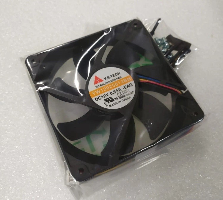 003-121114-02 – Spare Parts Christie – Fan 12V 120MM/NEW IN ORIGINAL BOX!
