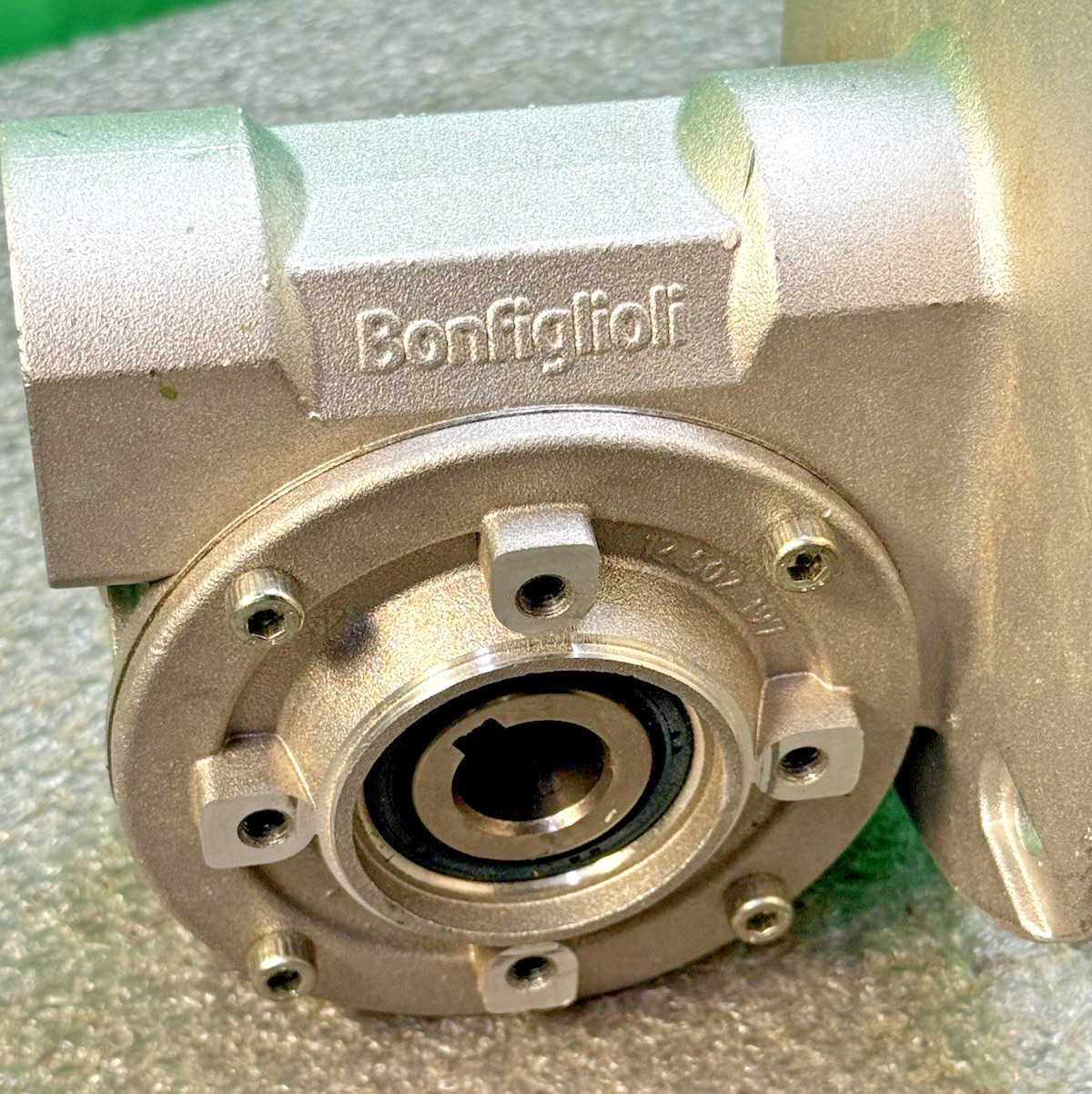 NEW BONFIGLIOLI VF44 P128P71B5B3 GEAR BOX REDUCER VF 44 P1 28 P71 B5 B3 1:28