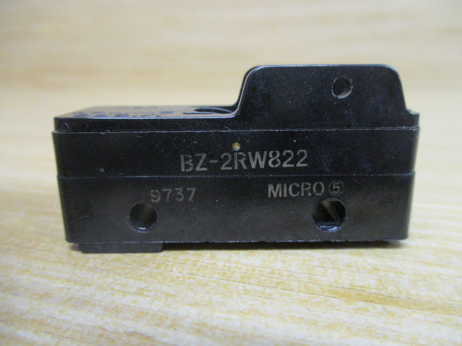 Micro Switch BZ-2RW822 Limit Switch W/Roller Lever BZ2RW822 W/O Lever