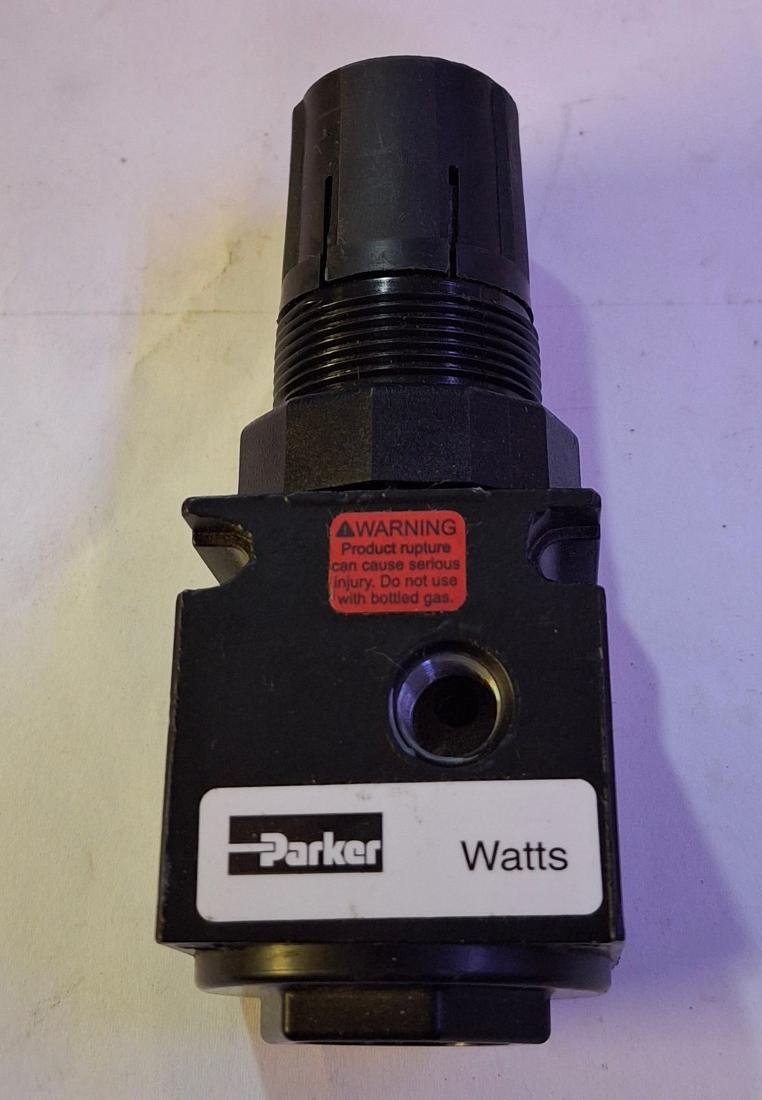 1 NEW PARKER R35-02C PNEUMATIC REGULATOR NNB ***MAKE OFFER***
