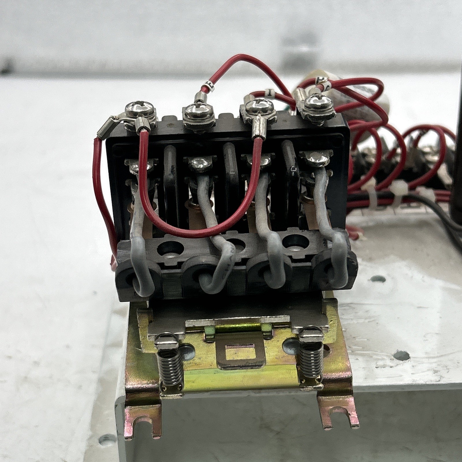 INDUCTOHEAT 32282-001 POWER SUPPLY STRUTHERS DUNN RELAYS PM-17ay-120