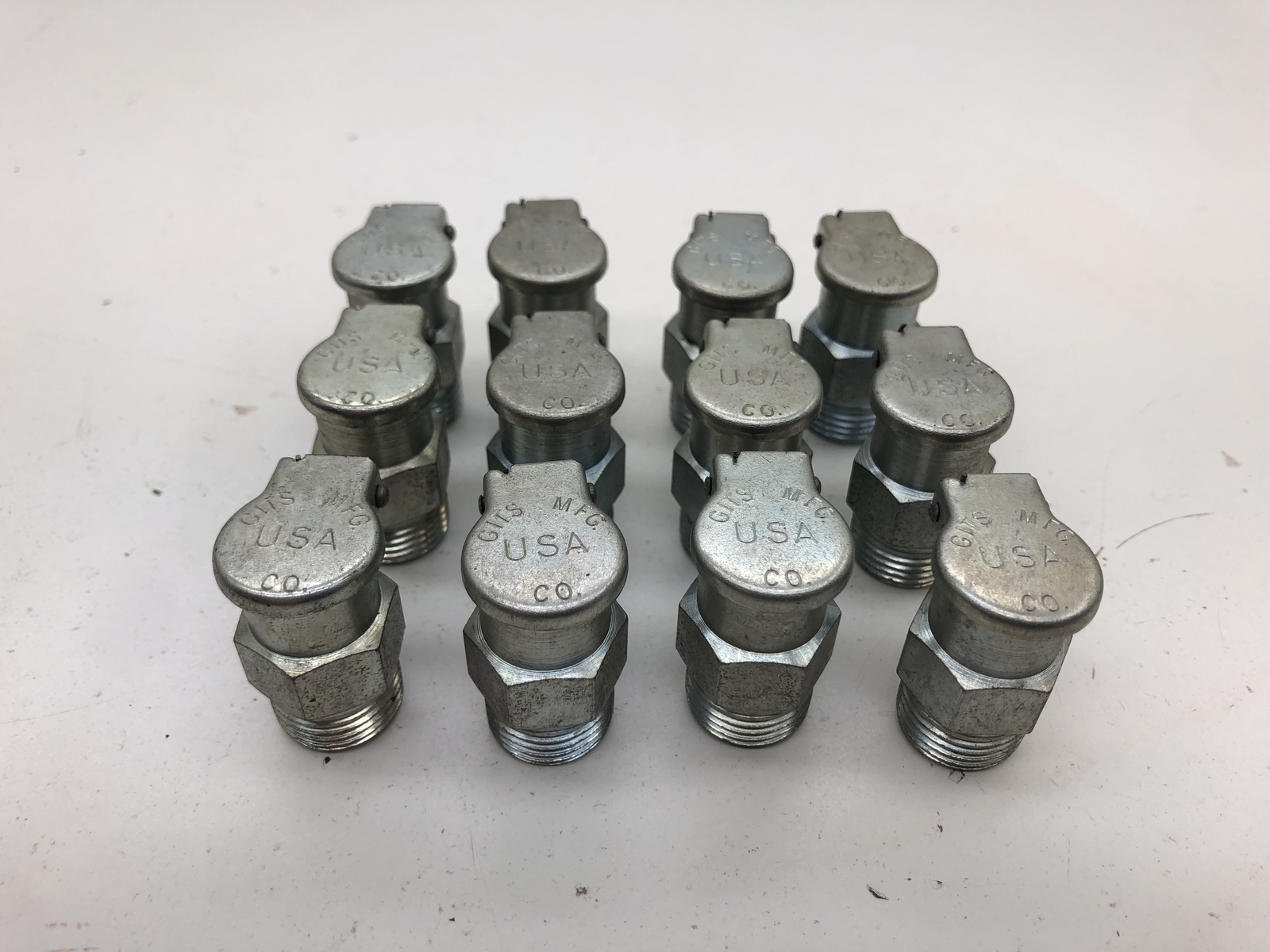 (QTY.12) MCMASTER-CARR 1229K26 OIL FITTING W/ SELF-CLOSING HINGED COVER