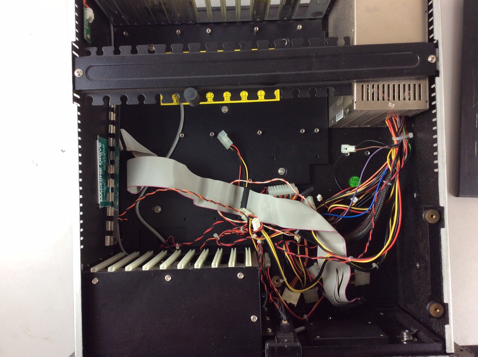 Advantech IPC-616BP-30X Industrial Computer Chassis