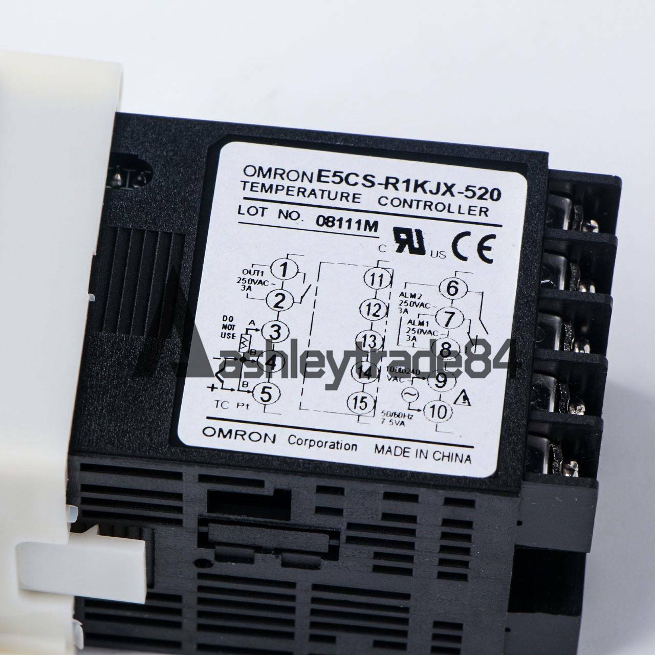 1PCS new Omron E5CS-R1KJX-520 Temperature Controller
