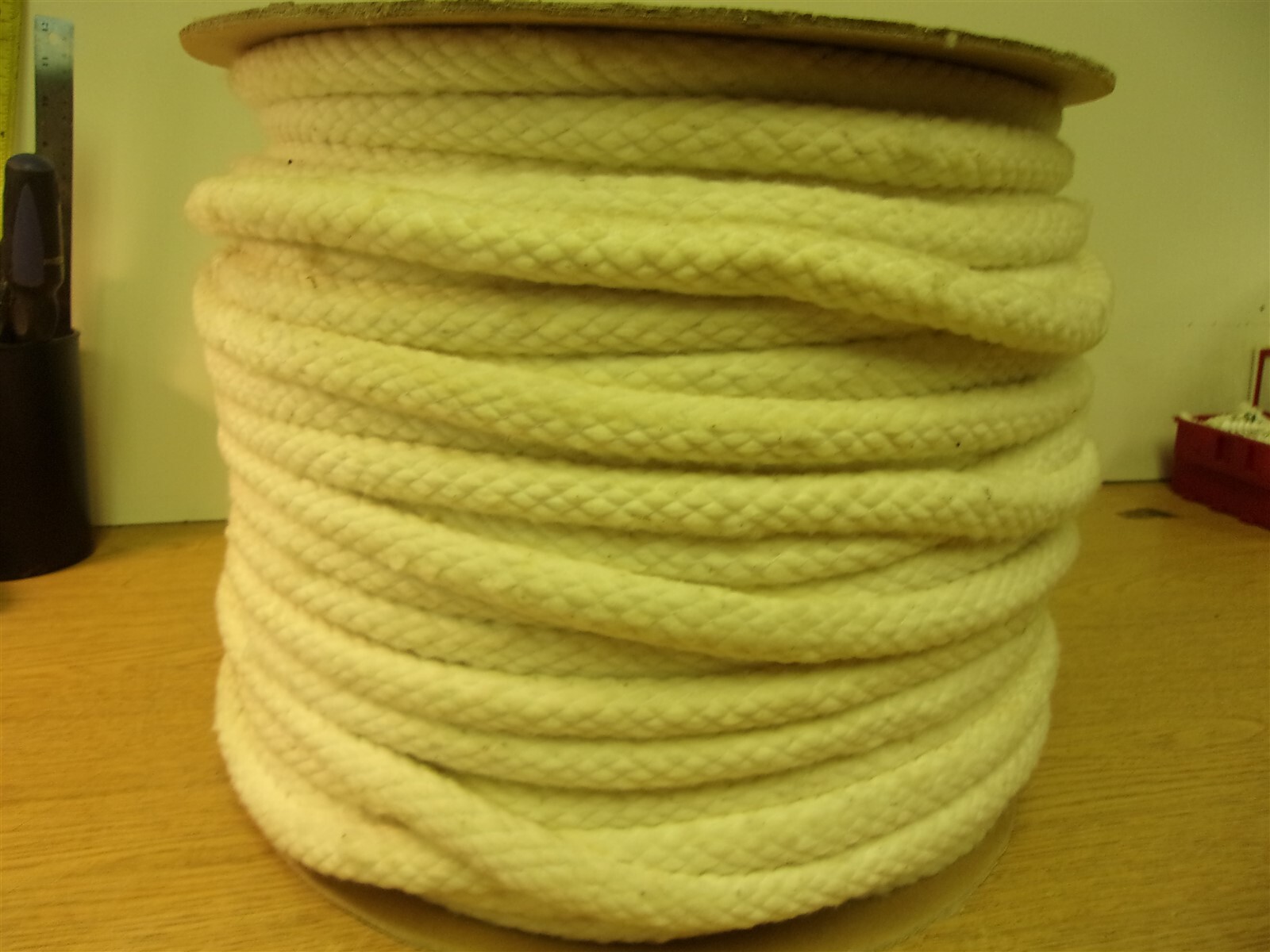 NEW Conso 060022 #62/32″ Cotton Piping Cord 10lb Color 001 *FREE SHIPPING*