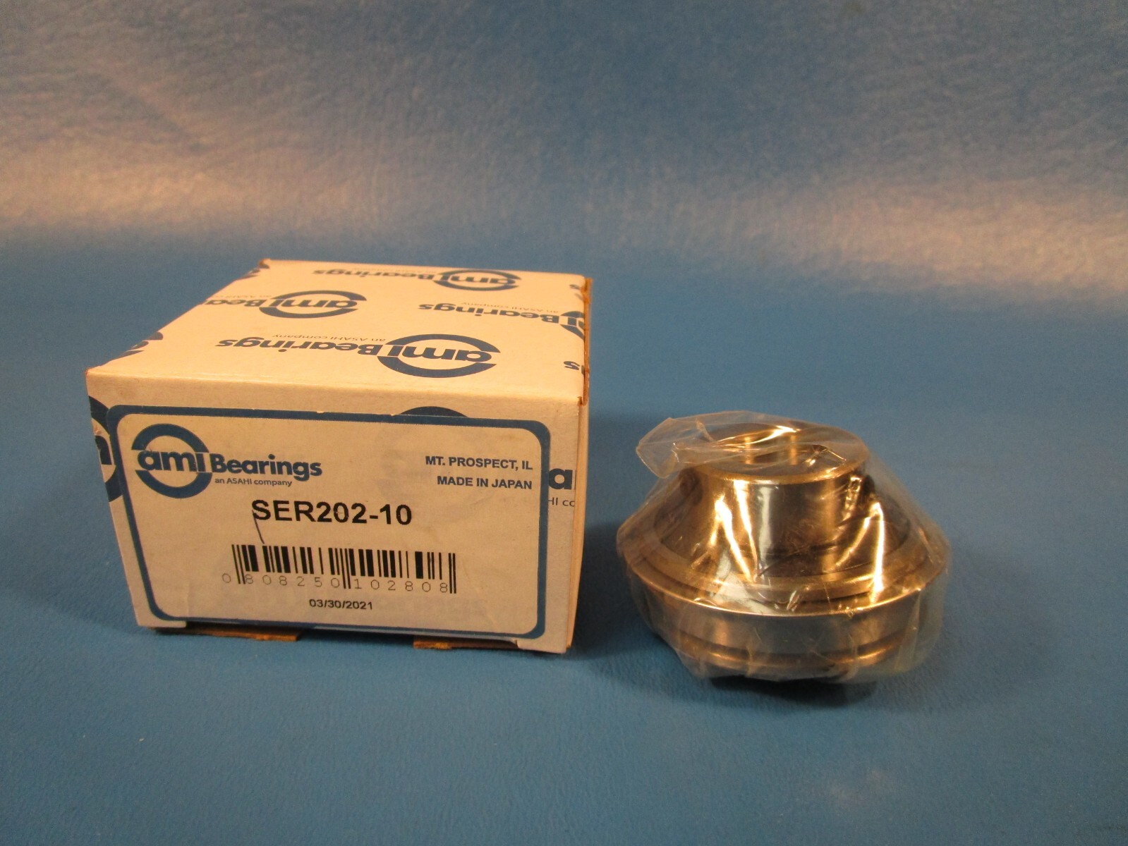 AMI SER202-10 Ball Insert Bearing – Cylindrical Bore, 5/8 in ID