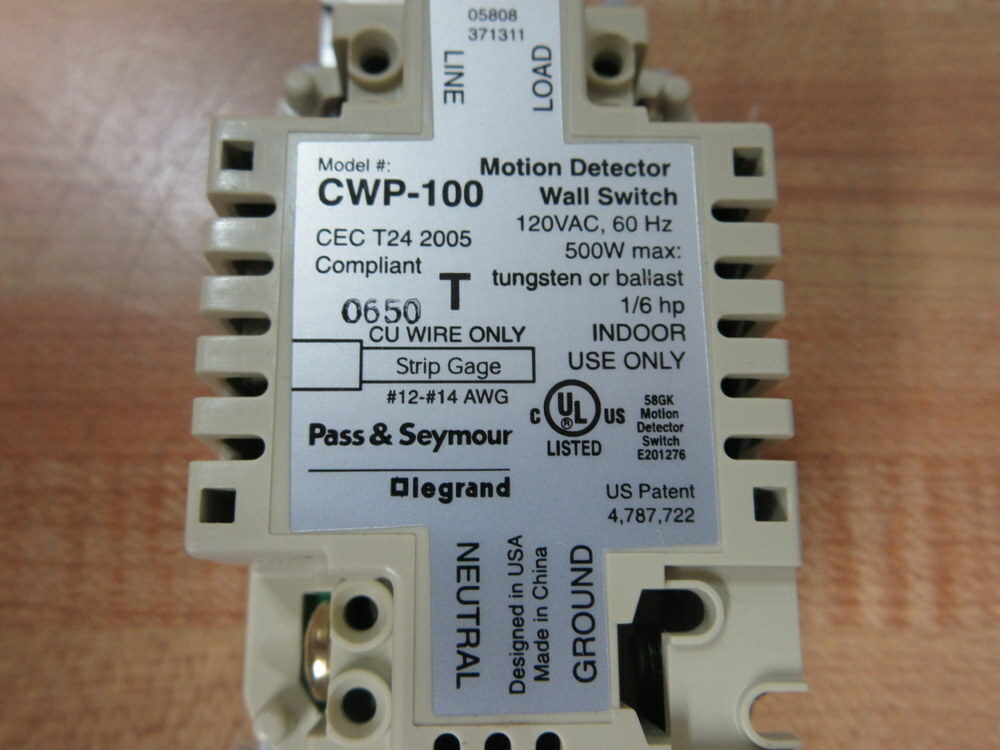 Pass & Seymour CWP100-I TradeMaster Vacancy Sensor CWP100I w/Wallplate