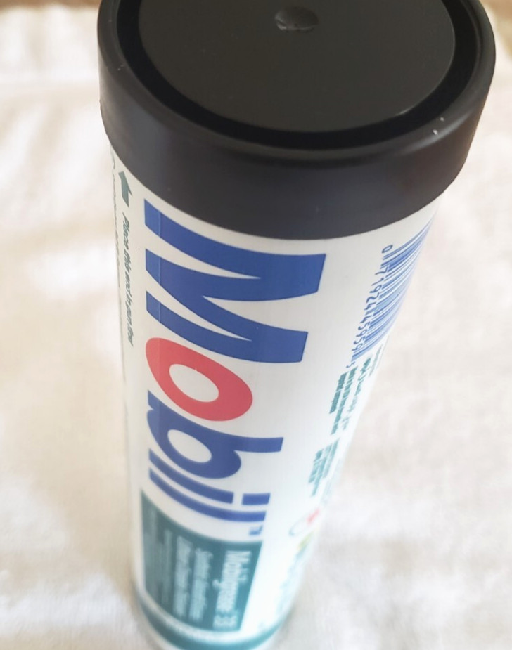 MOBIL 33 SYNTHETIC AIRCRAFT HI PERFORM GREASE-Lithium Complex Thickener 13.4 oz