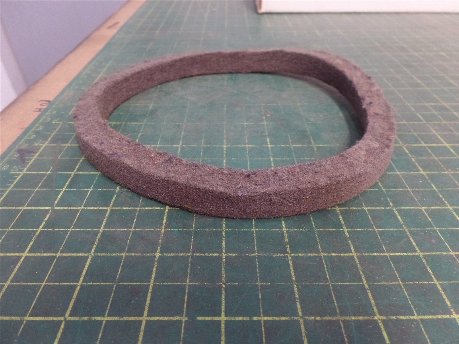 GENUINE TROJAN O&K 10201804400 FELT RING ASSEMBLY, TEREX 10-201804400, N.O.S