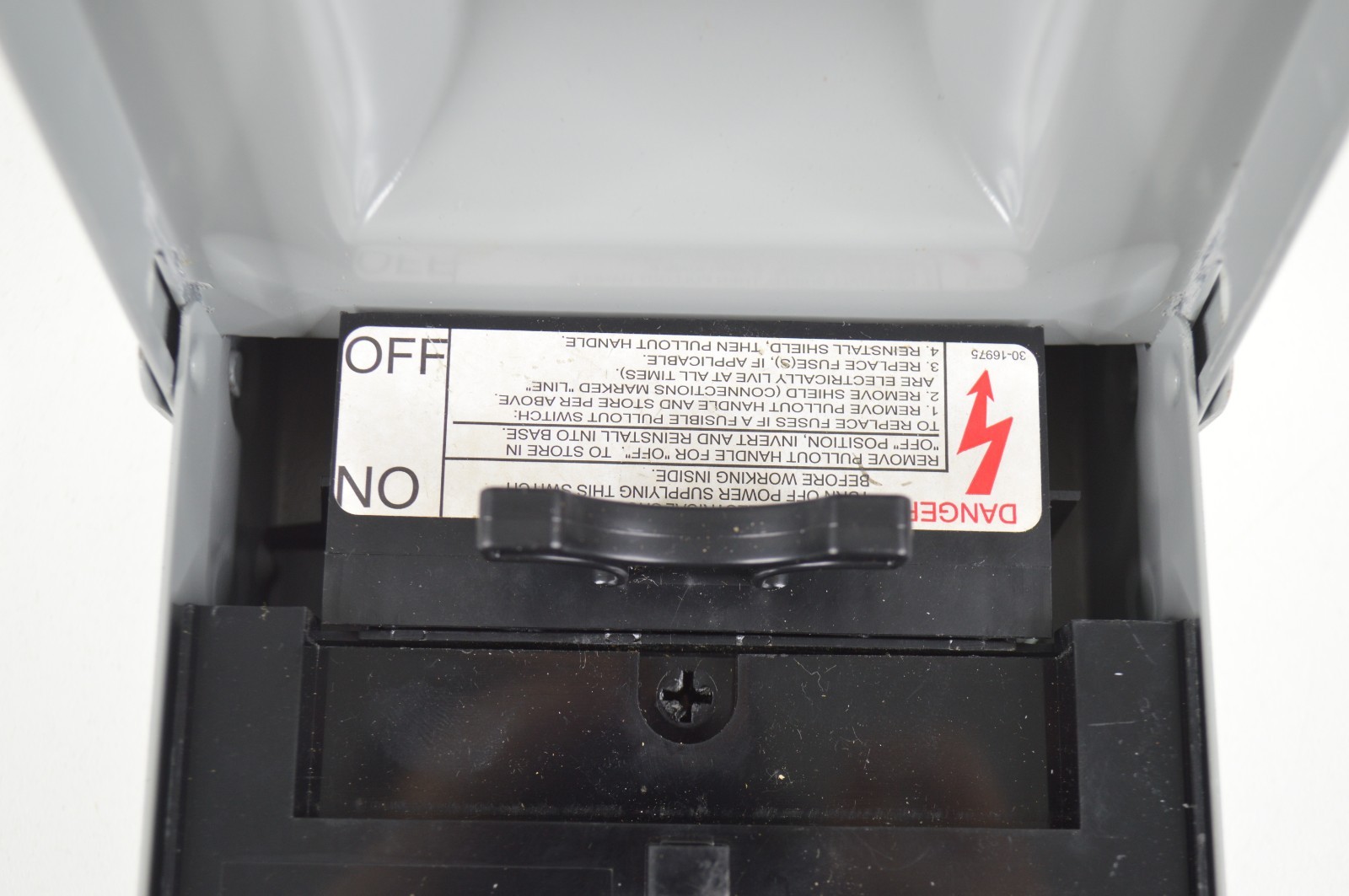 Cutler-Hammer DPF221R Fusible HVAC Pullout AC Disconnect 30A 1-Phase 120/240V