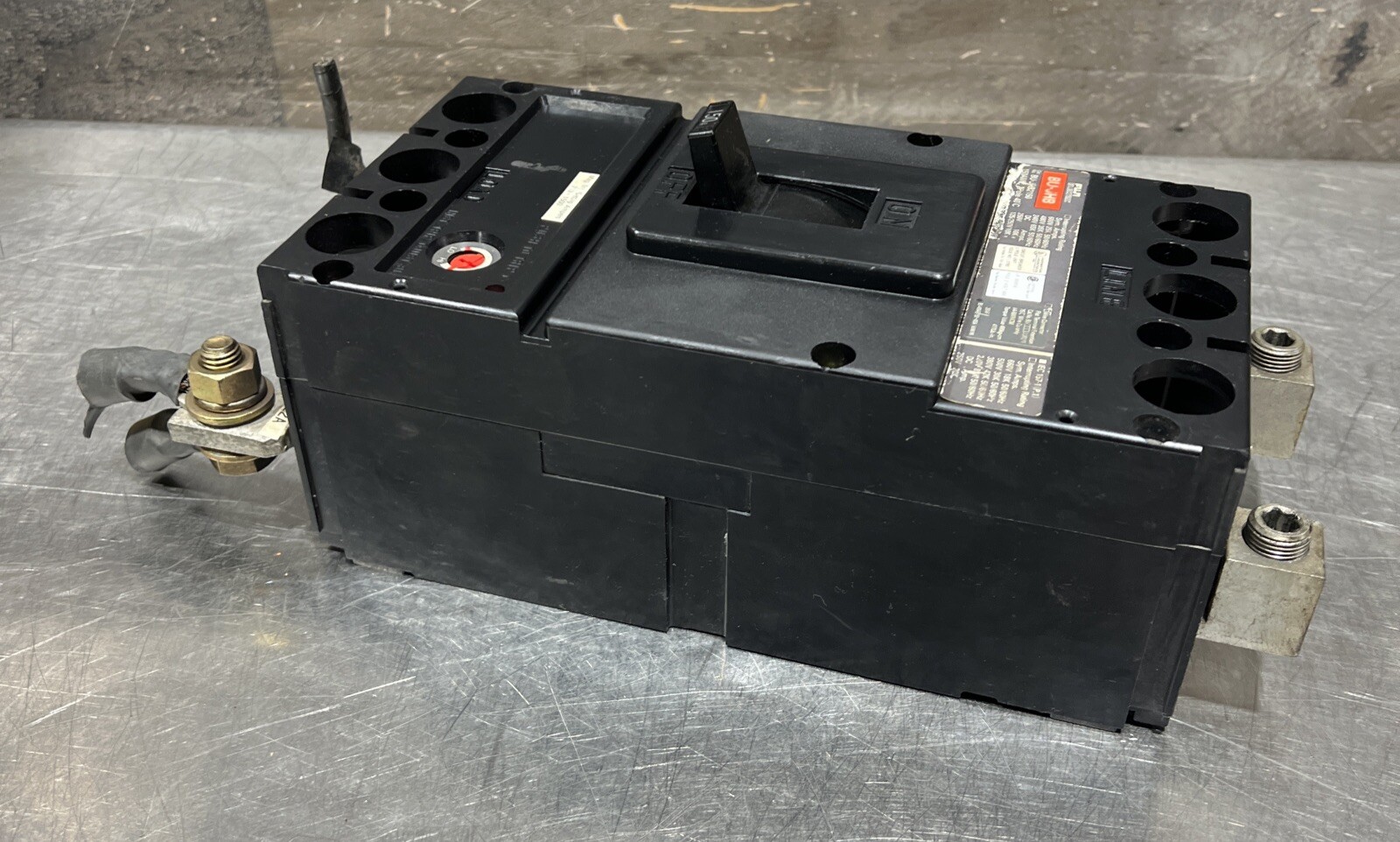 FUJI BU-JHB2150 150AMP 600VAC 250 VDC Circuit Breaker Used Surplus