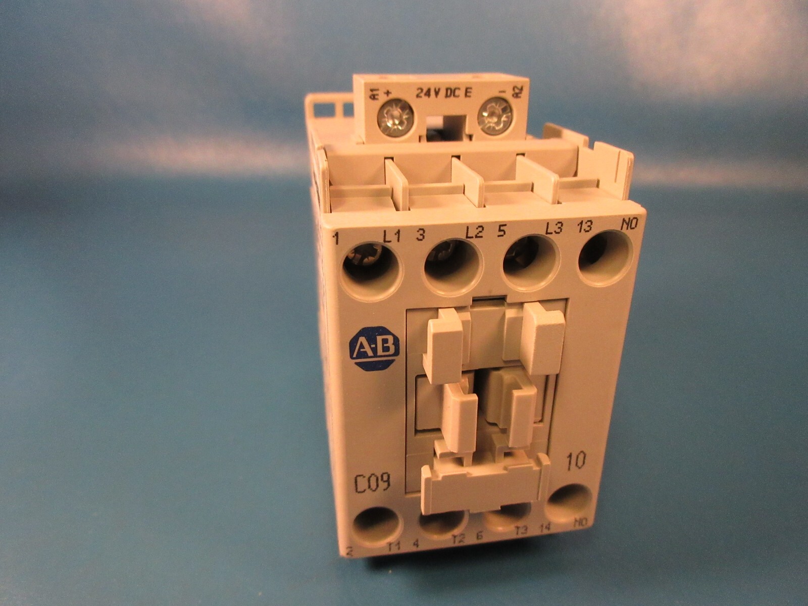 ALLEN BRADLEY 100-C09EJ10 Contactor, 24V DC Electronic Coil