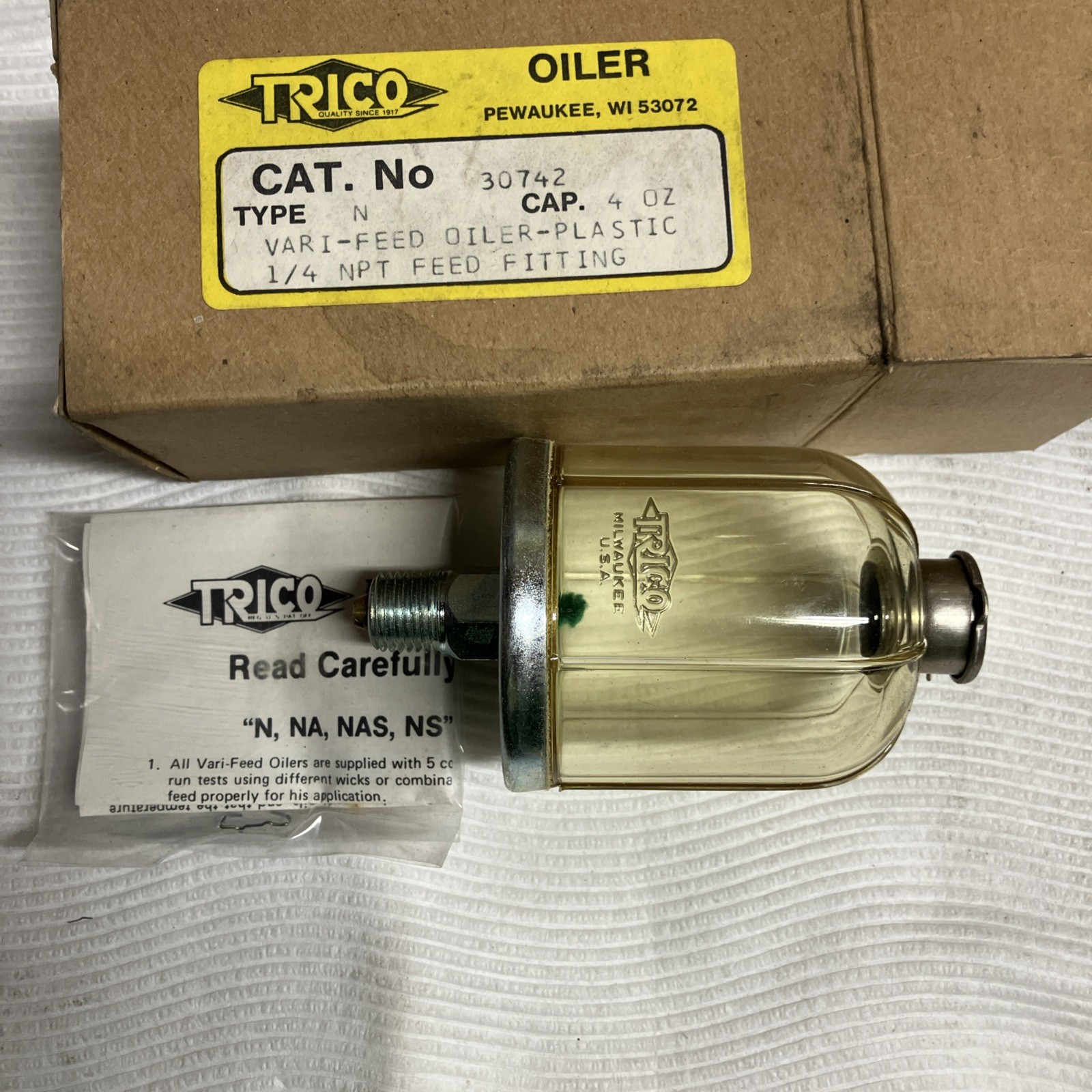 TRICO 30742 4 OZ. N OILER 1/4 FITTING **NOS**