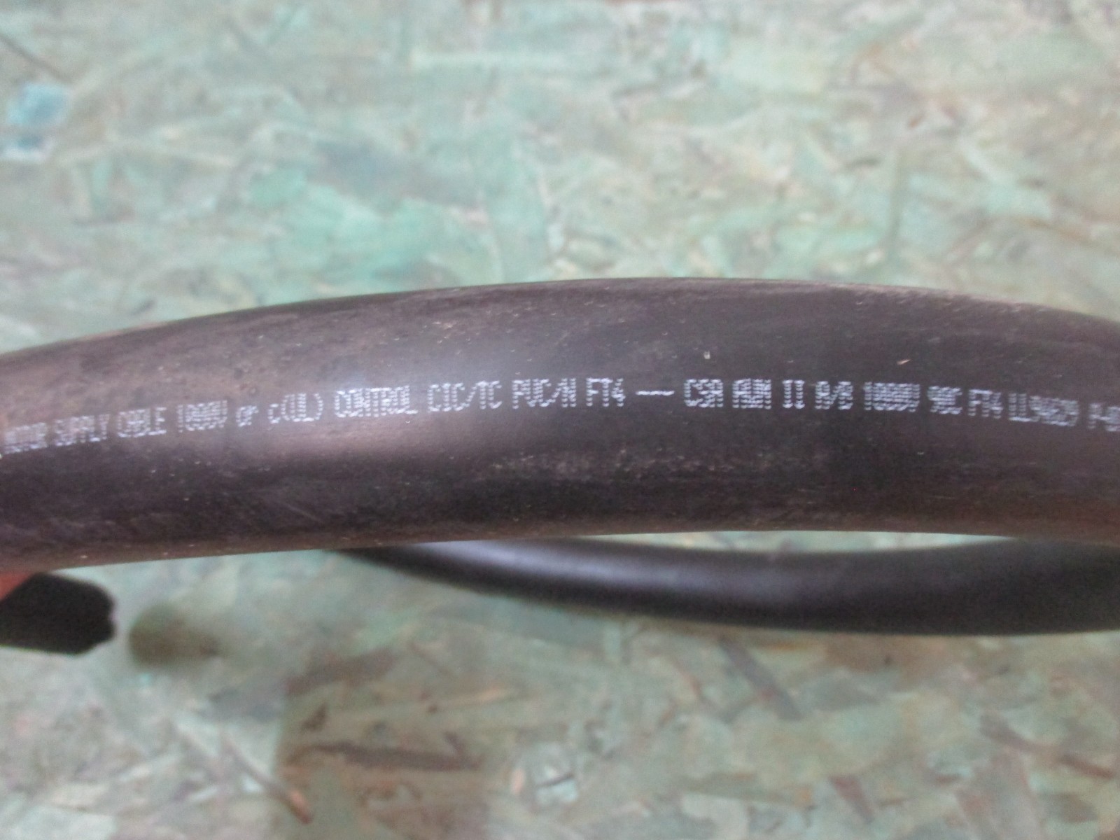 2 AWG/4C WIRE 12′ 9″ FOOT POWER CABLE U760204 LAPP KABEL NEW
