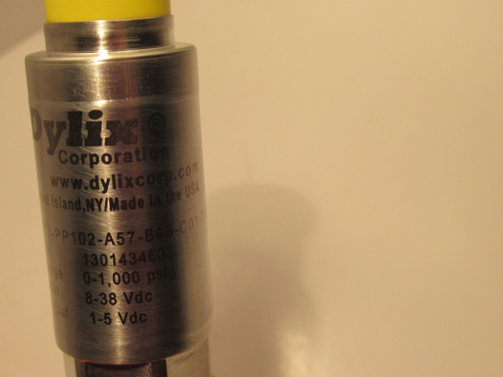 DYLIX MT2-PP102-A57-B03-C01-D07 PRESSURE TRANSMITTER NEW