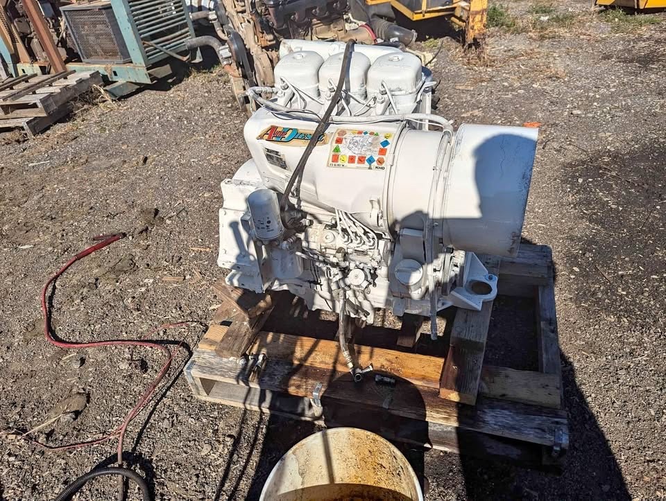 Deutz Diesel Model F3L912 Diesel Engine 3 CYLINDER 47 HP