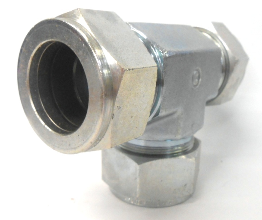 SWAGELOK, TUBE FITTING, S-1610-3, UNION TEE, 1″ TUBE OD,1″ X 1″ X 1″