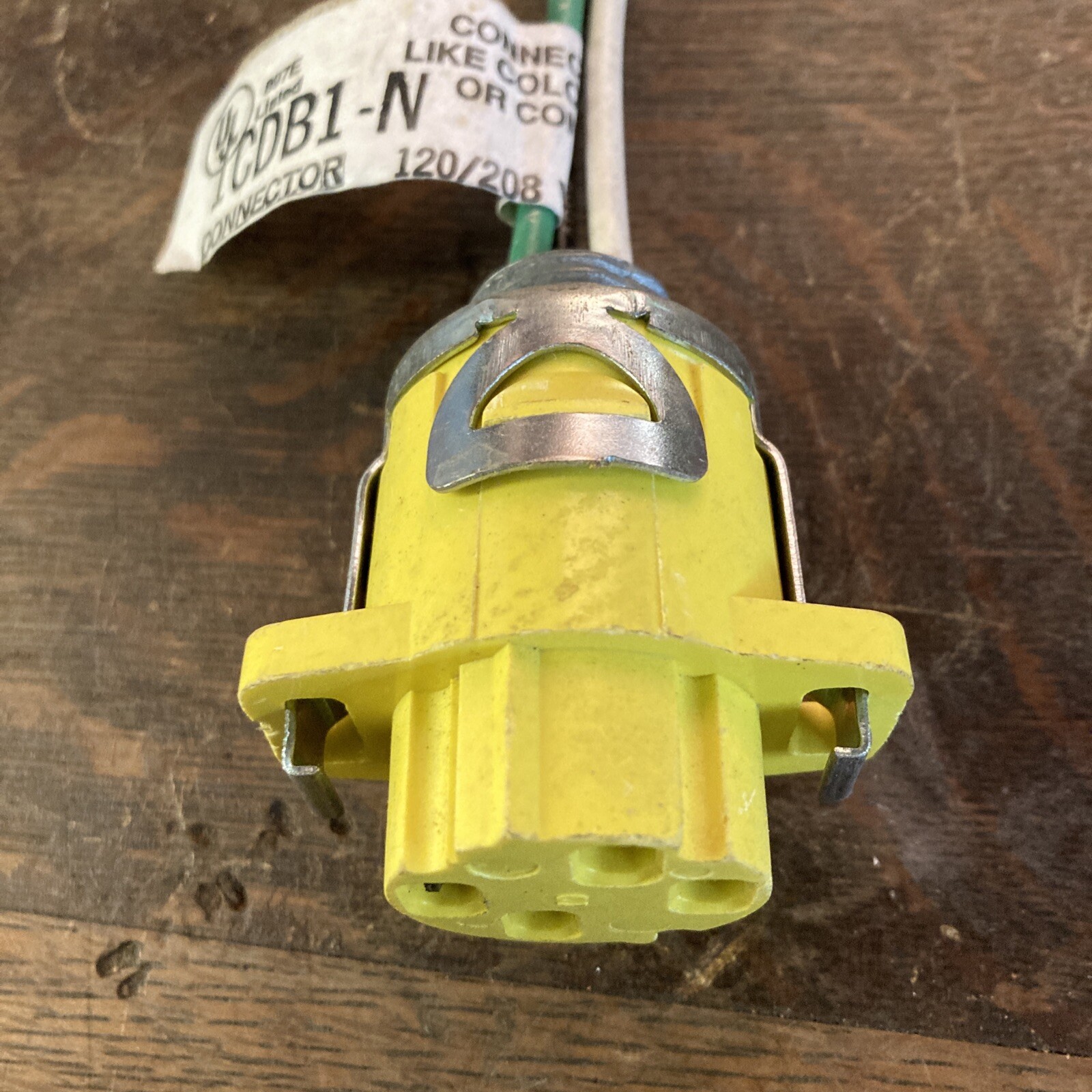Dual-Lite 1CDB1-N Connector 12AWG 120/208VAC 20Amps Max 1CDB1N