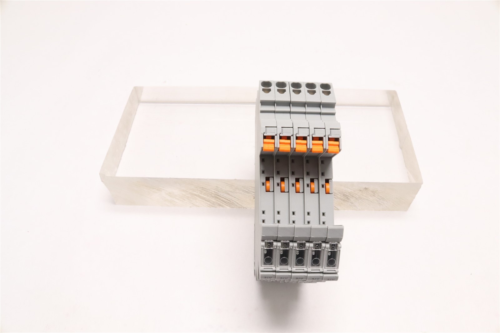 WAGO RELAY SOCKET (LOT OF 5) 857-104 / 51301172