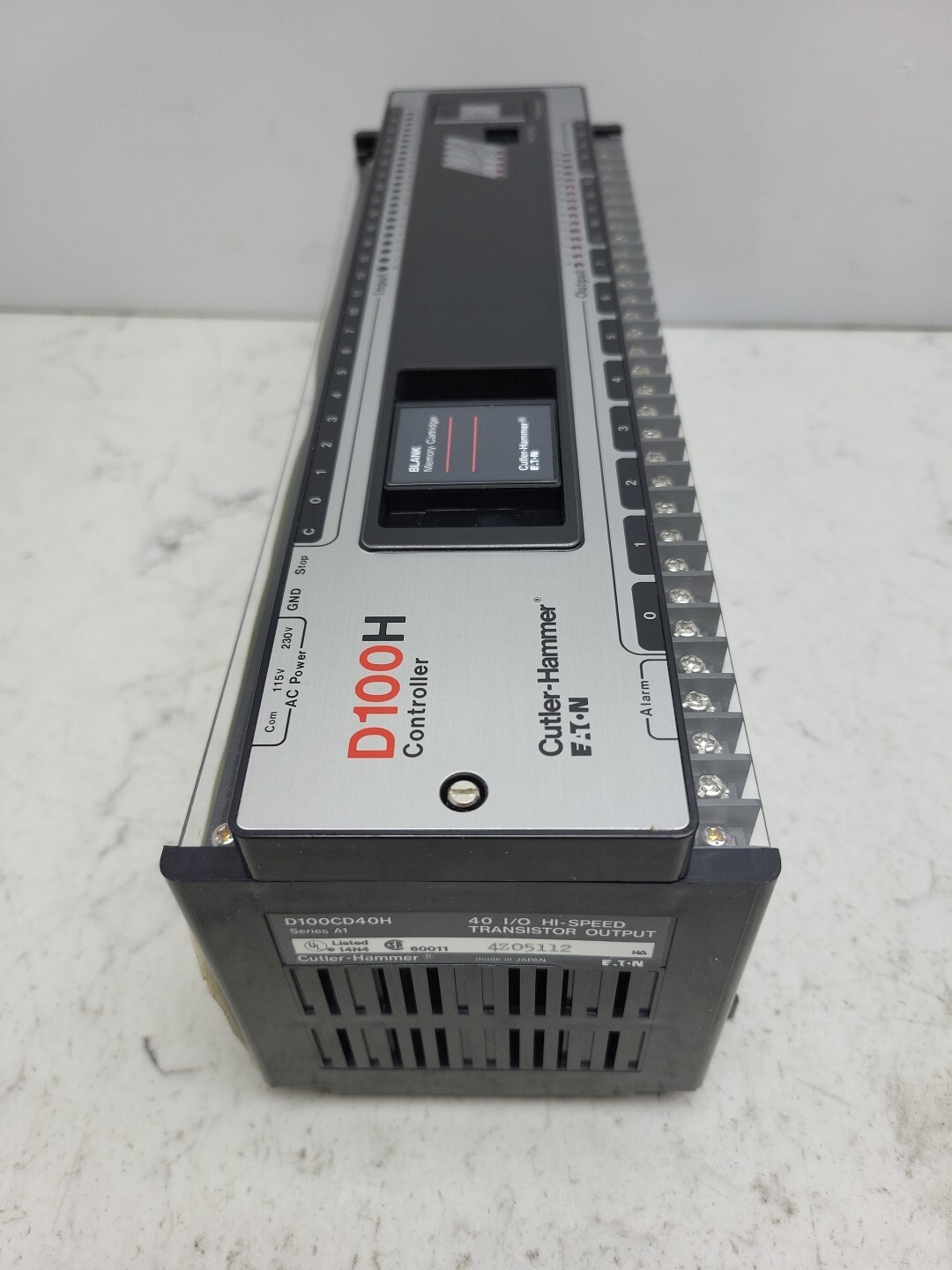 Eaton Cutler-Hammer D100CD40H 40 I/O High Speed Controller 24 Inputs 16 Outputs