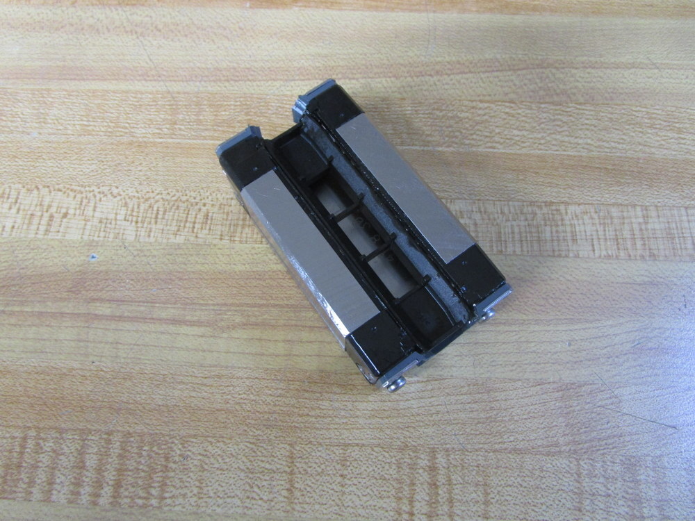 Bosch Rexroth R162289422 Ball Runner Block R010
