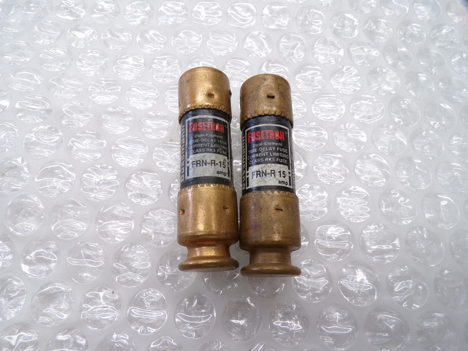 FUSETRON FRN-R-15 FUSE BLACK LOT OF 2 NSNP
