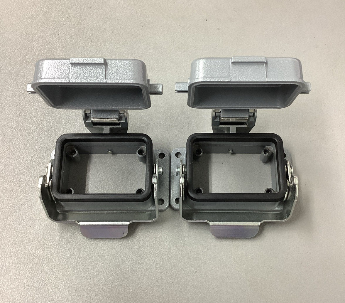Lot of 2 Lapp Enclosures 100040C0 EPIC HB 6 Panel Mount Base (b664)