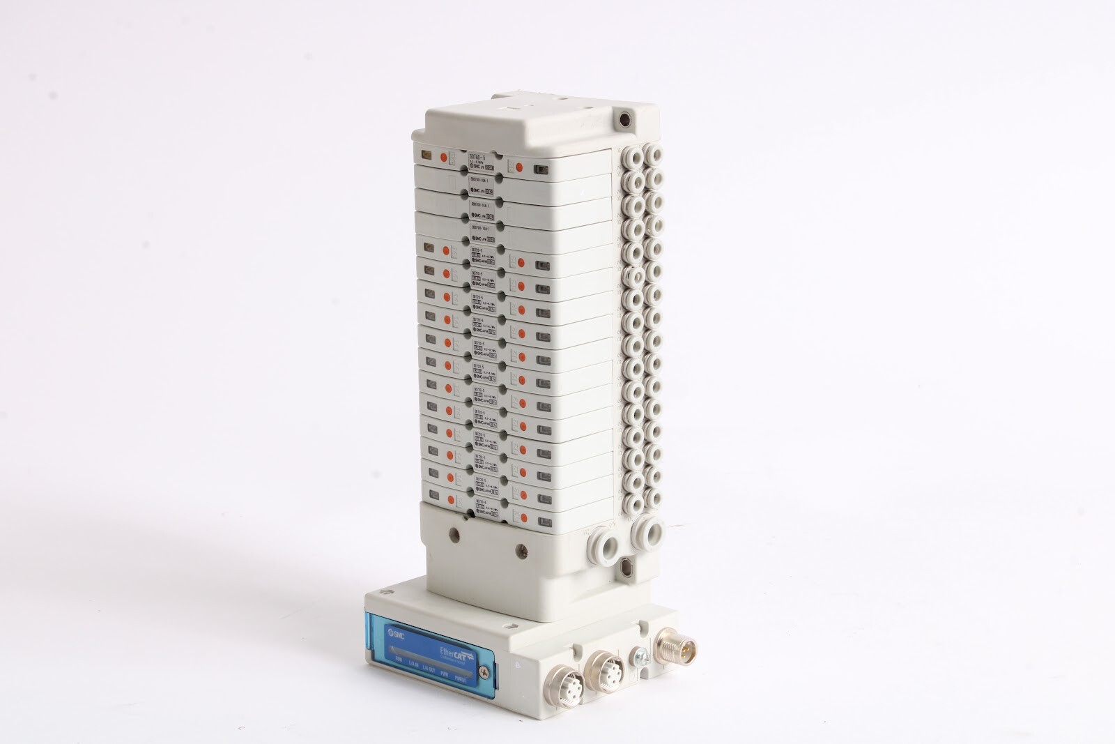 SMC EX260-SEC1 Interface W/ 12x: S0720-5 3x: SS0700-10A-1 and 1x: S07A0-5 Valves