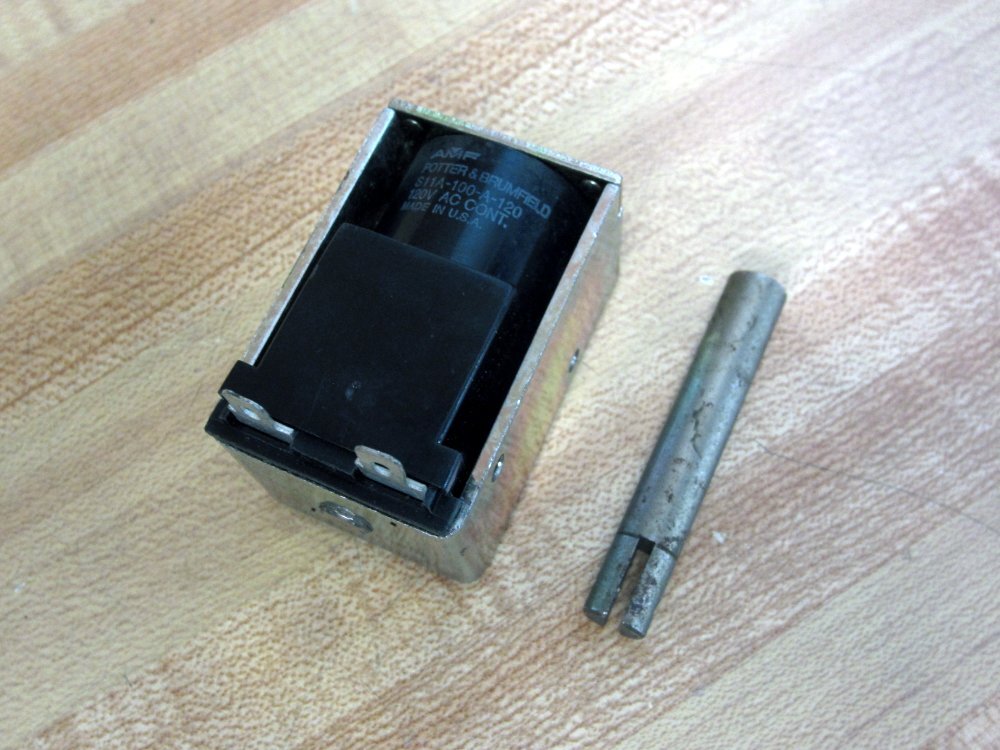 AMF Potter & Brumfield S11A-100-A-120 Solenoid Valve Coil S11A100A120 W/Shaft