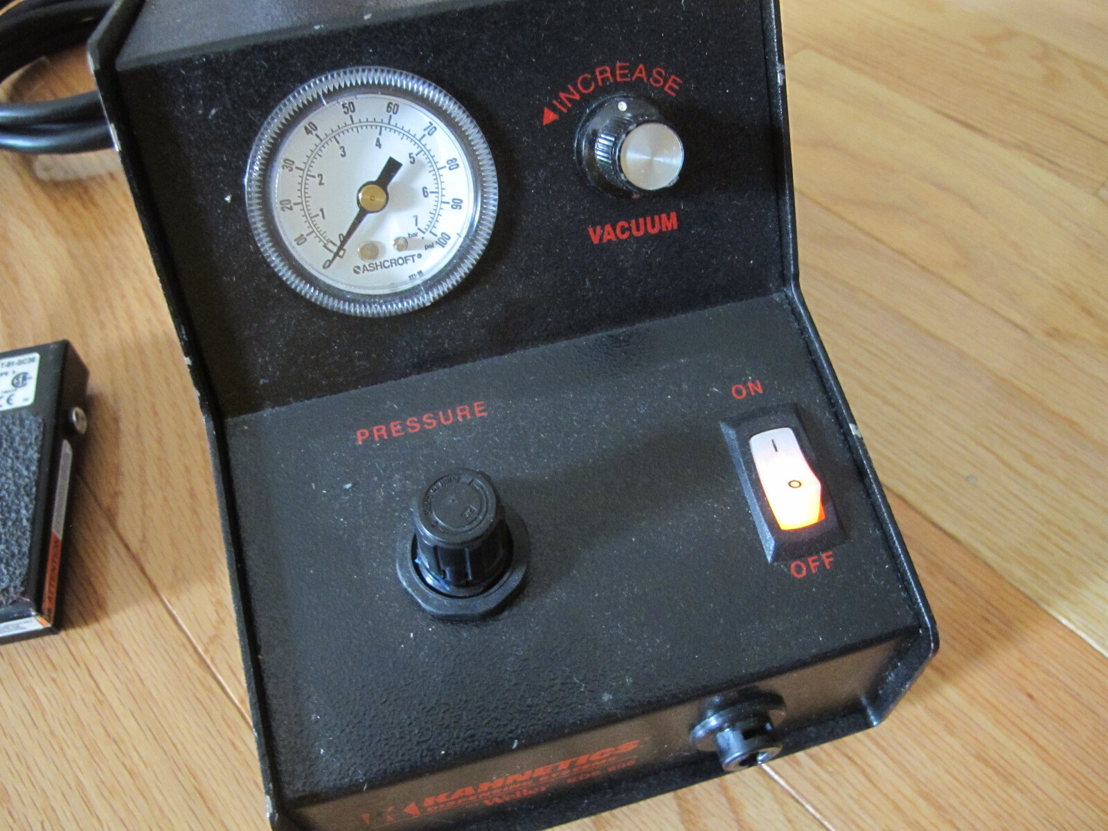 Weller KDS-808 Kahnetics Dispensing System