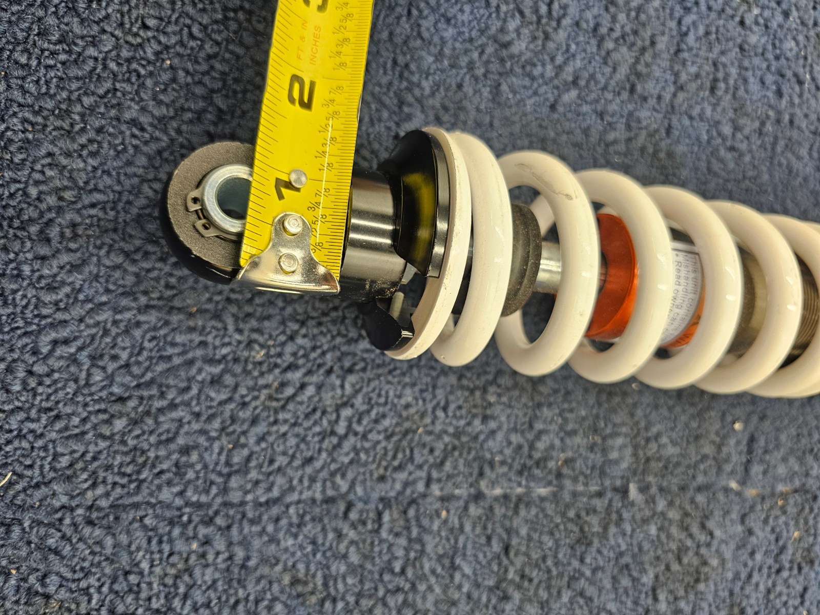 2508231141 Adjustable Shock Absorber Black Body, White Spring