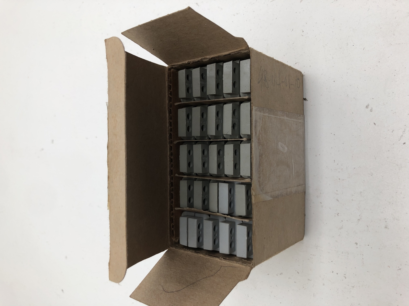 (QTY 25) Marathon Broadband 600-GP-06 Panel Mount Barrier Terminal Block