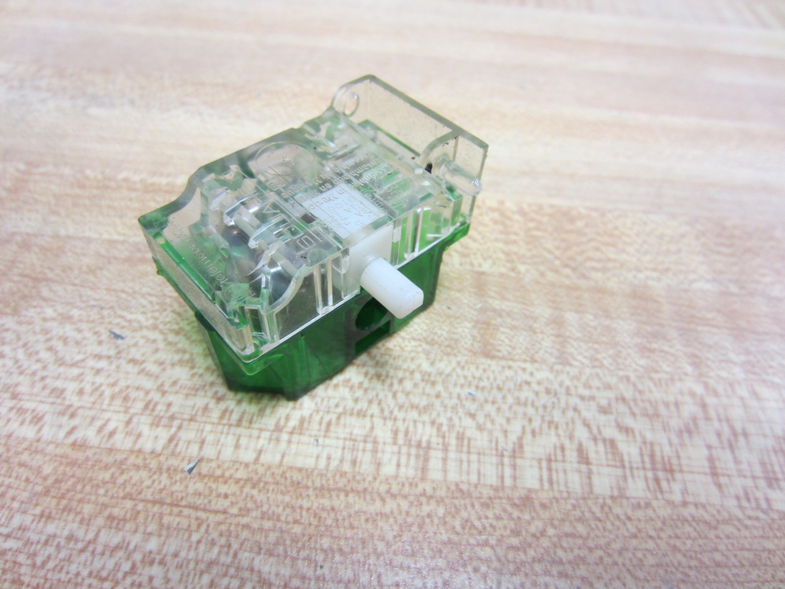 Square D 9001-KA2 Contact Block 9001KA2 88001 Green