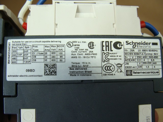 SCHNEIDER LC1D09/LAD4TBDL CONTACTOR 24VDC W/OVERLOAD RELAY LR3D10