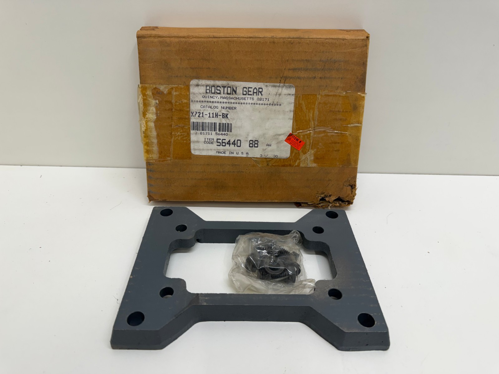 NEW OLD STOCK! BOSTON GEAR X721-11H-BK HORIZANTAL BASE 56440