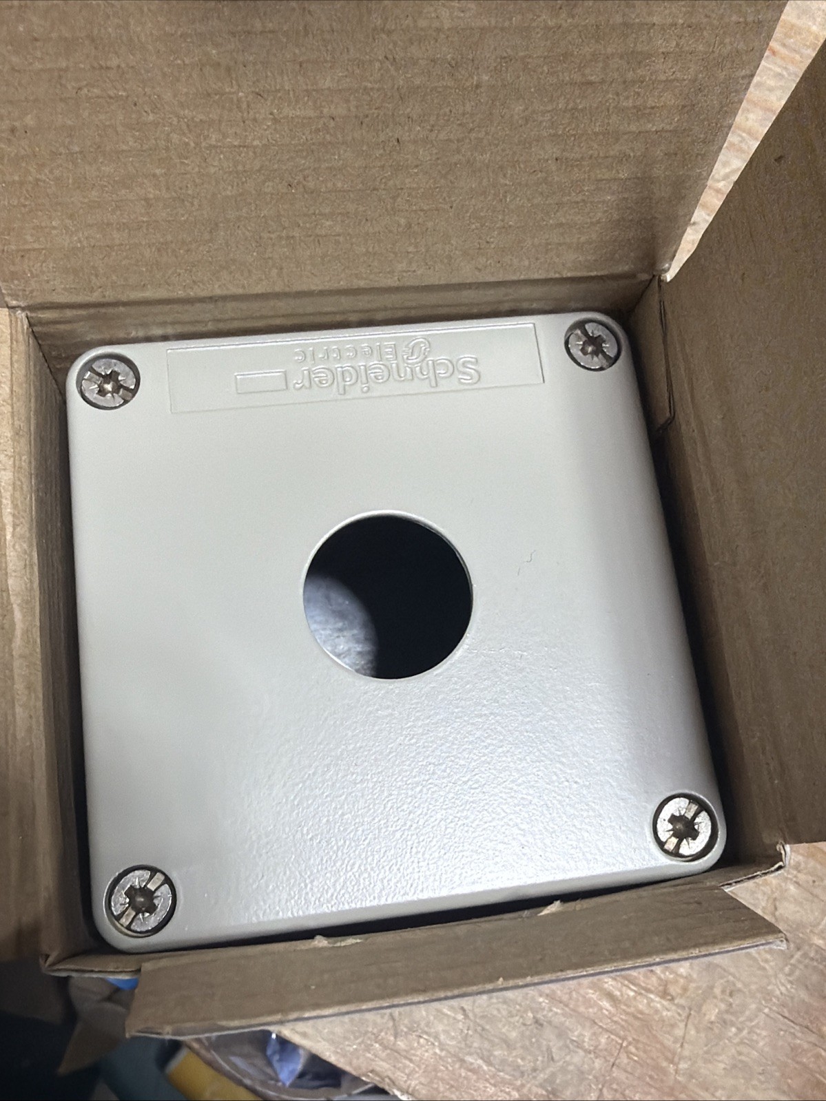 Schneider Electric XAPG19501 Harmony Control Station Enclosure Push Button Box
