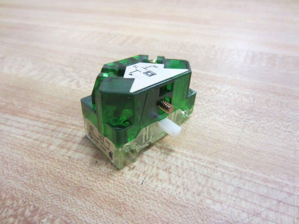 Square D 9001-KA2 Contact Block 9001KA2 88001 Green