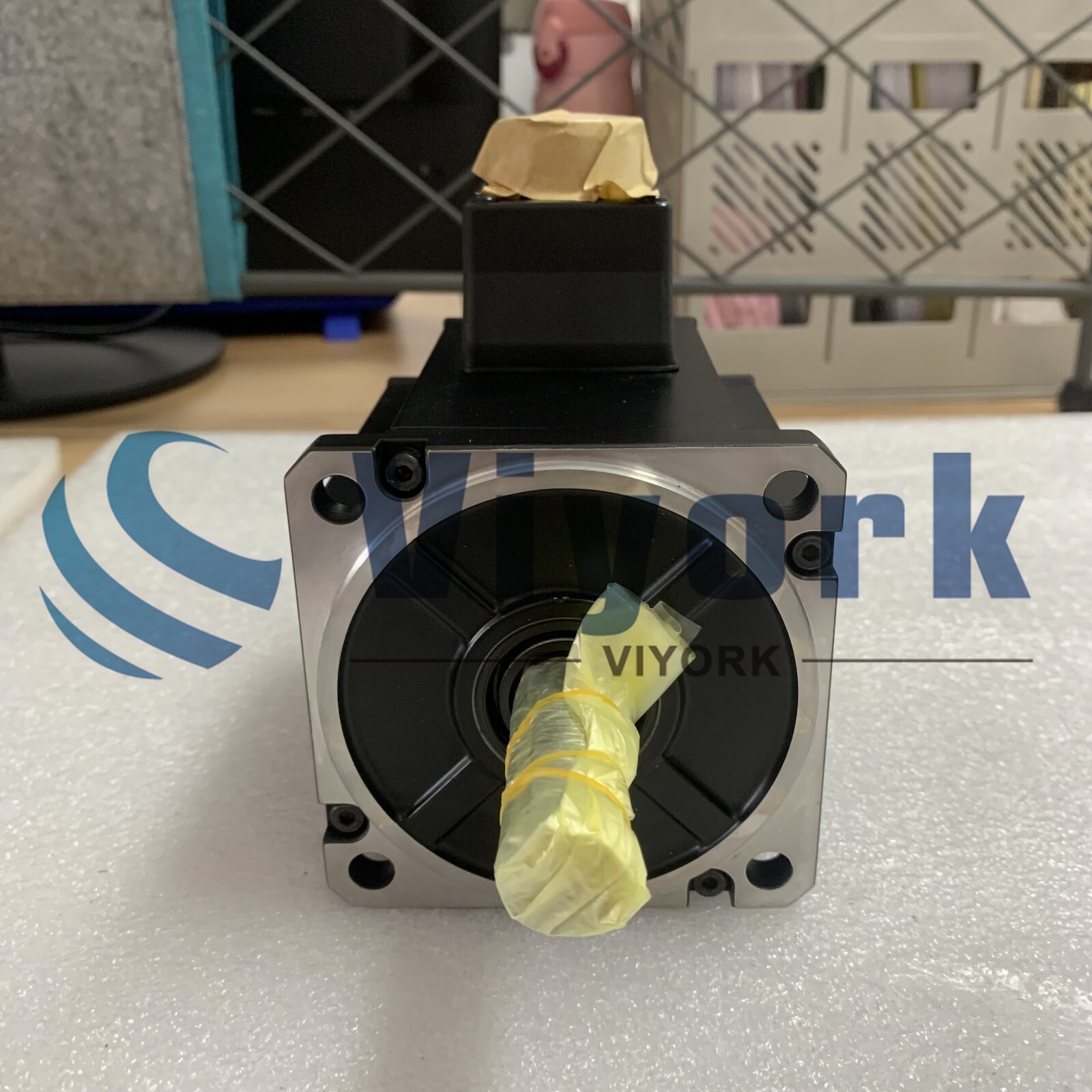 Omron R88M-K1K530H-S2 SERVO MOTOR AC G5 SERIES 1.5KW 240V 3000RPM NEW