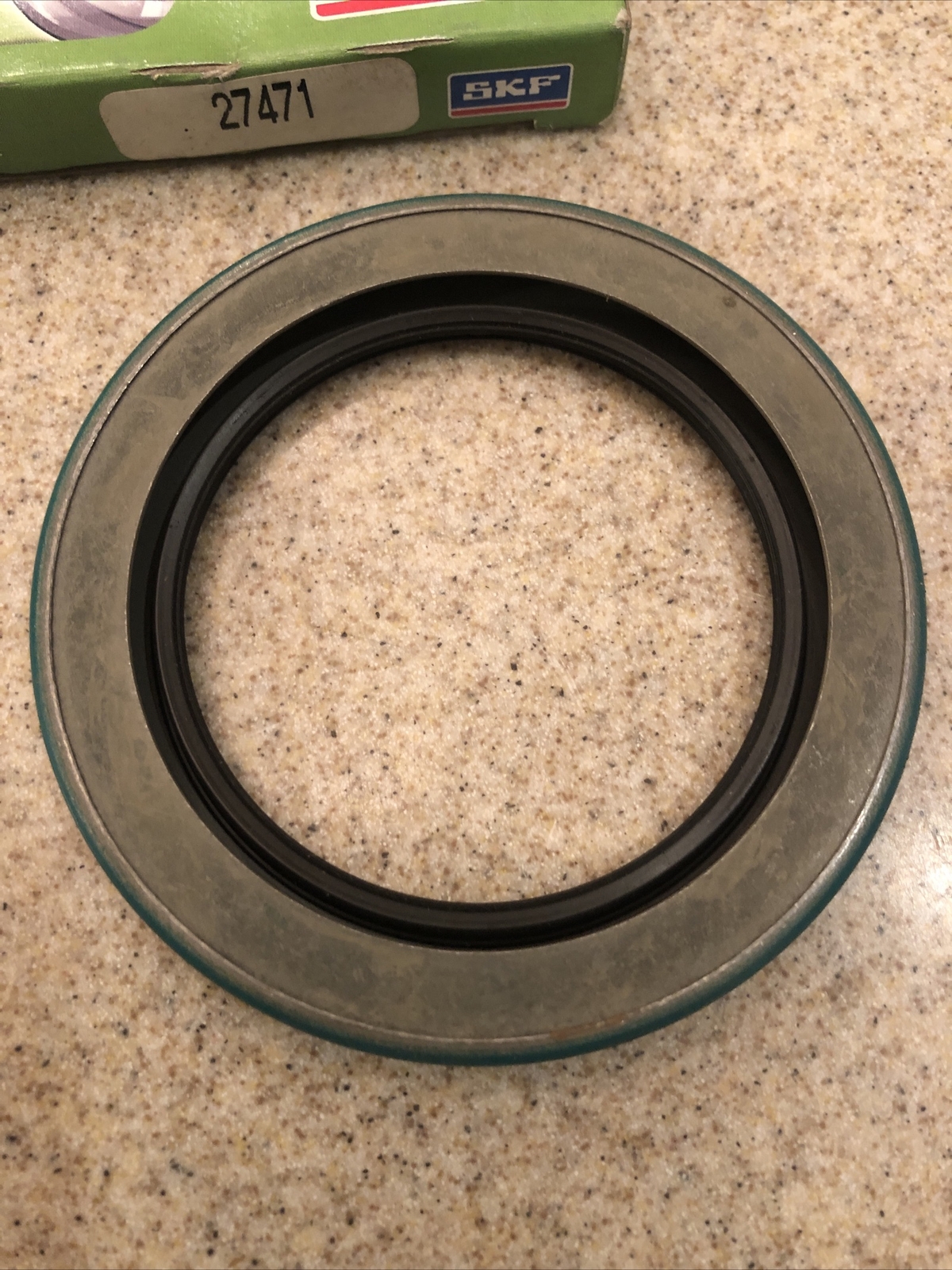 SKF Oil Seal 27471, Joint Radial Seal.