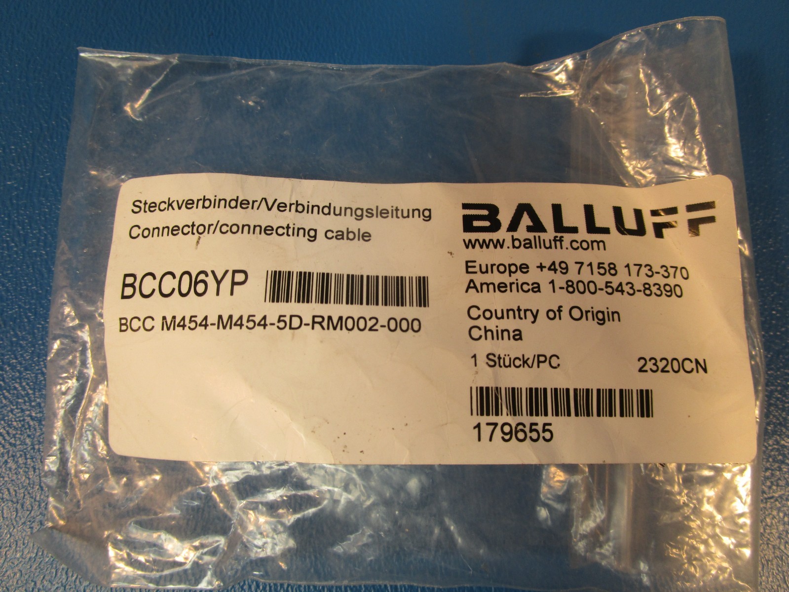 Balluff BCC06YP, BCC M454-M454-5D-RM002-000 Bulkhead, STRAIGHT, 4 Pins