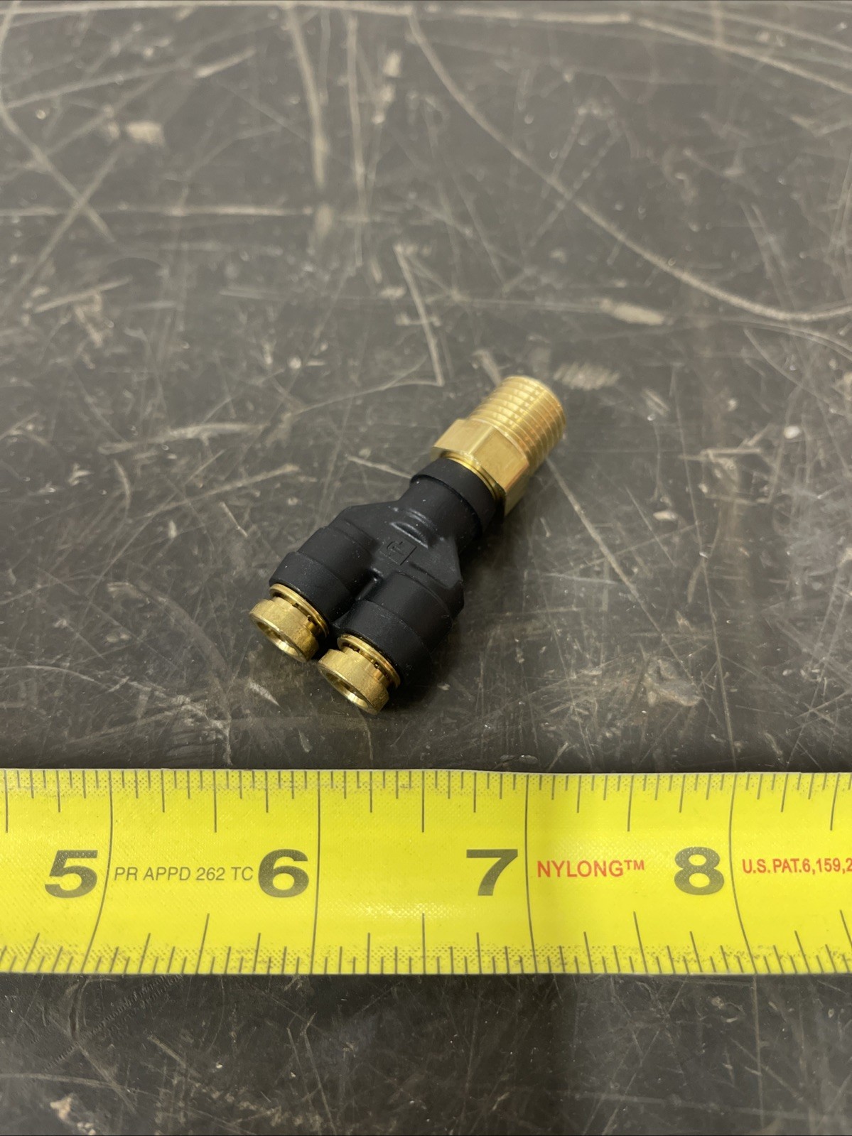 NEW Parker 1/4 Male Y Connector Air DOT Brass Push-To-Connect Fitting 368Ptc-4-4