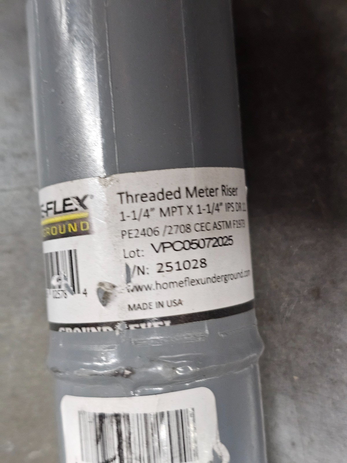 Home-Flex 18-440-012 1-1/4″ MPT X 1-1/4″ IPS Threaded Meter Riser Bent Gas Tube