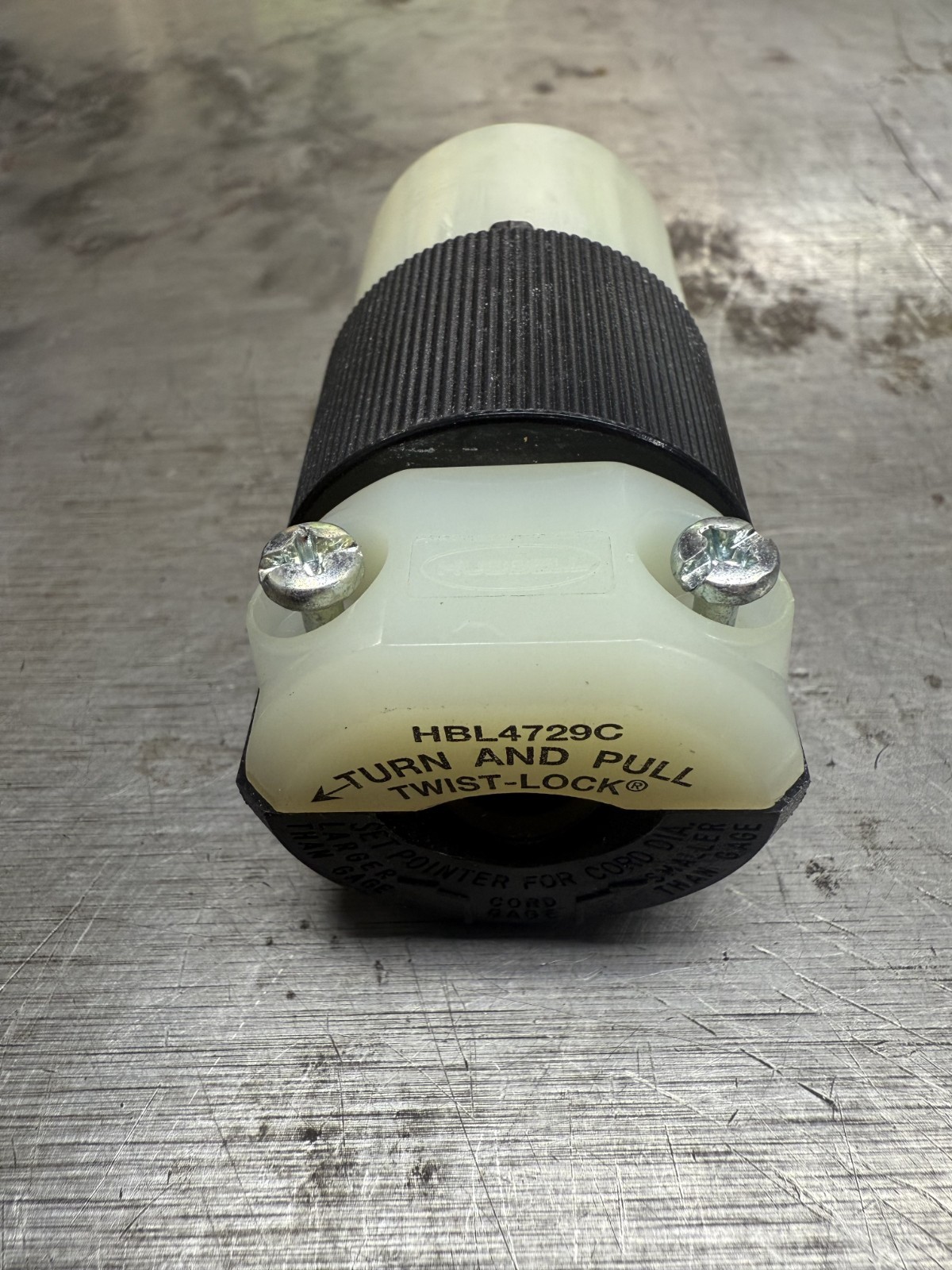 (NEW) Hubbell Twist-Lock Connector HBL4729C