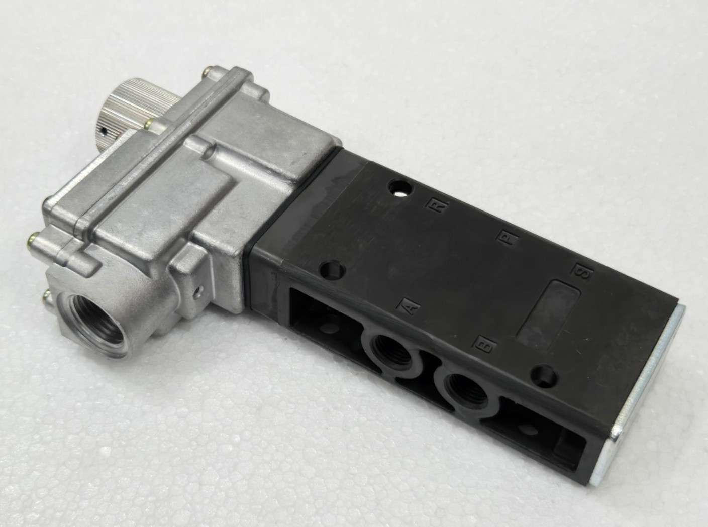 Parker Taiyo 5Er-08E-22W 0.20-1.00 MPA 28A472577161Y-2011