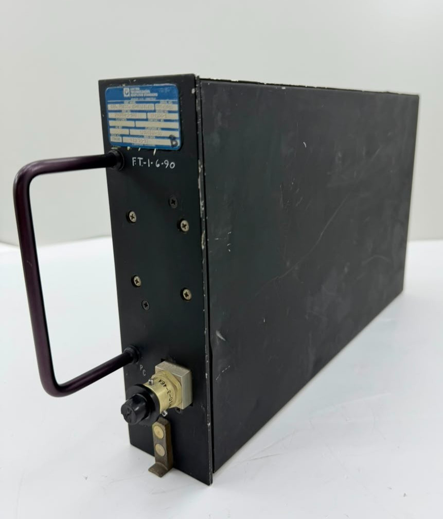 HAMILTON STANDARD MODEL NO CPC100-1 PART NO 796884-2-007 CAB PREES CONTROLLER